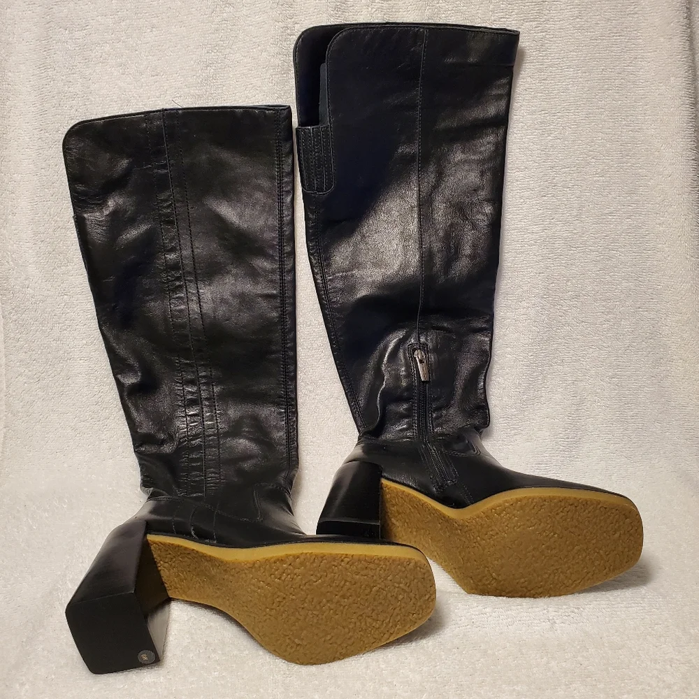 VINCE CAMUTO Eyana 2 Over-the-knee Boot
